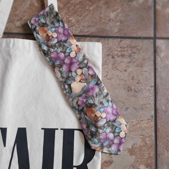 Christian Dior Monsieur 100% Silk Vintage Pear and Floral Pattern Tie - Picture 1 of 4